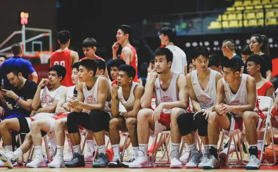 篮球战术训练分解法图解大全_2